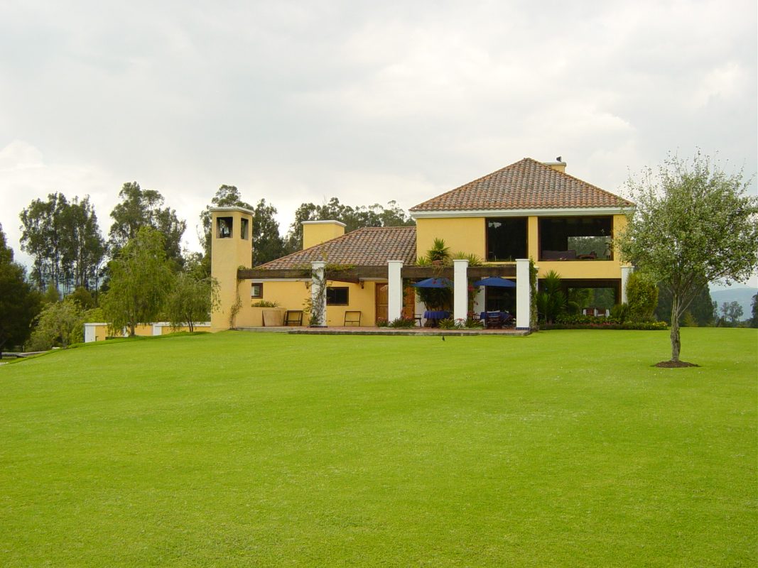 Londoño Arquitectos - Club Los Cerros